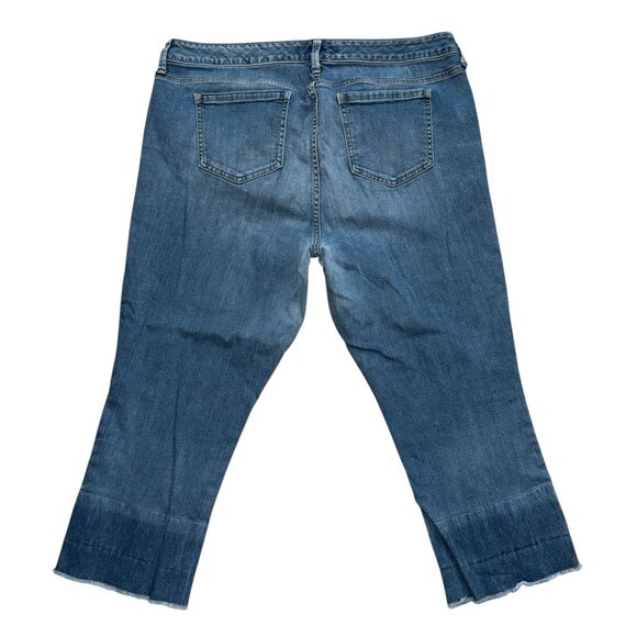 READ Torrid Plus Size Crop Jeans Womens 20 Blue Denim Stretch Distressed Frayed - Picture 5 of 8